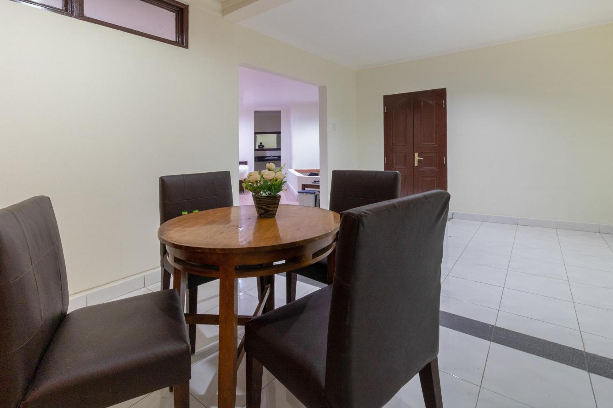 Flagship 2688 Guntur Hotel دنباسار المظهر الخارجي الصورة